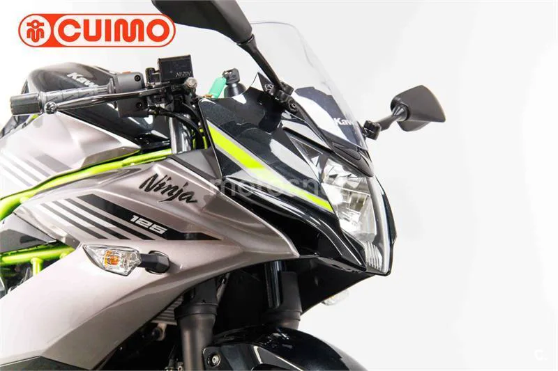 Kawasaki Ninja 125 – Vista 11