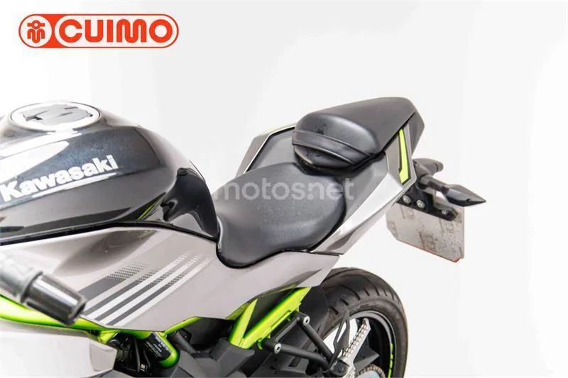 Kawasaki Ninja 125 – Vista 23