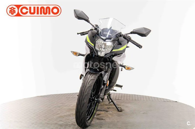 Kawasaki Ninja 125 – Vista 10