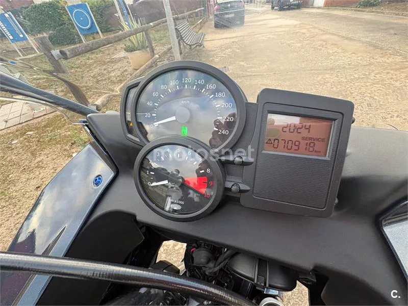 BMW F 800 ST – Vista 12