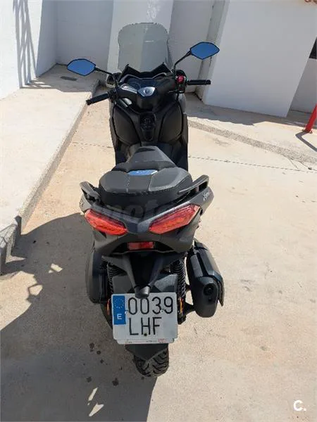Yamaha XMAX 300 – Vista 4