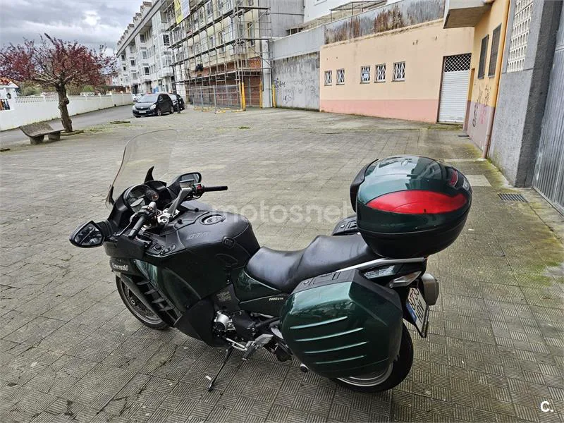 Kawasaki GTR 1400 – Vista 5