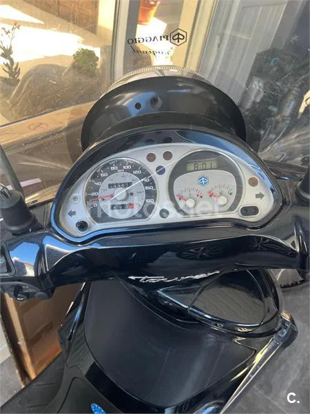 Piaggio Beverly 400 – Vista 5