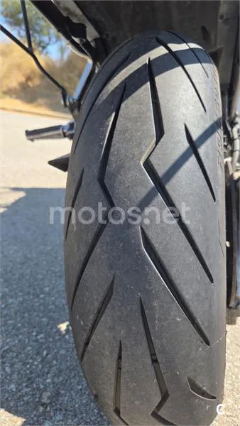 Yamaha FZS 600 Fazer – Vista 14