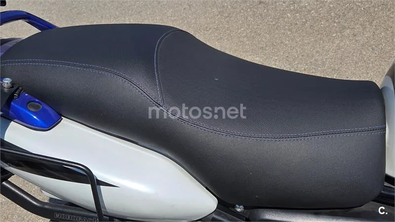 Yamaha FZS 600 Fazer – Vista 8