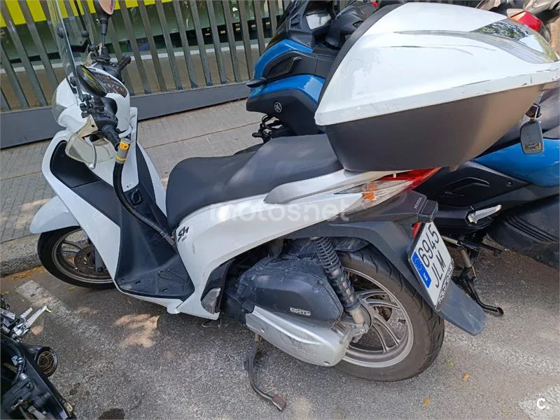 Honda SH125i – Vista 4