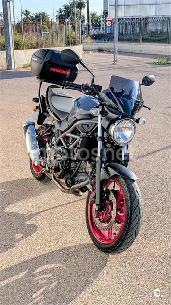 Suzuki SV 650 – Vista 3