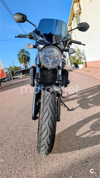 Suzuki SV 650 – Vista 5