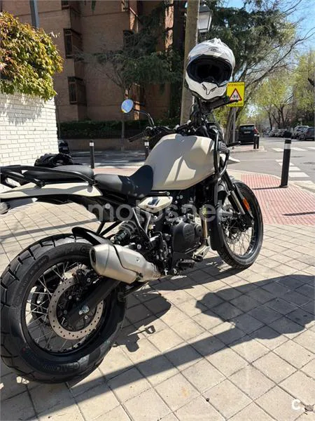 Royal Enfield Himalayan 450 – Vista 2