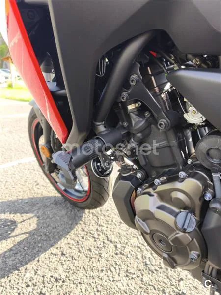 Yamaha Tracer 7 – Vista 16