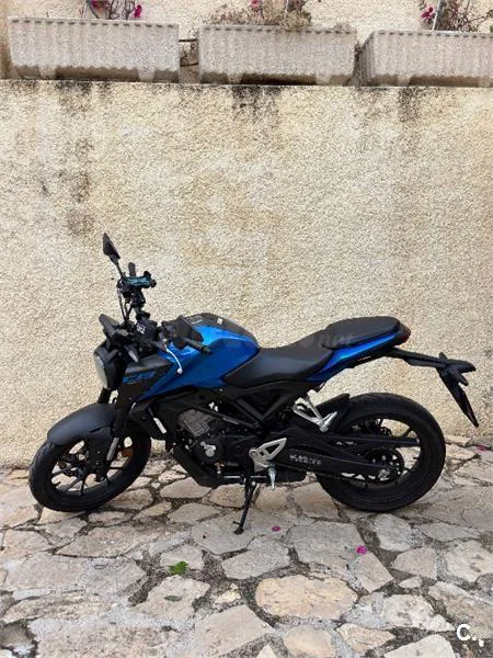 Honda CB 125 R – Vista 2