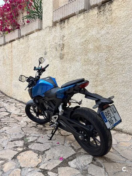 Honda CB 125 R – Vista 3