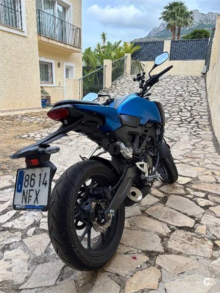 Honda CB 125 R – Vista 4