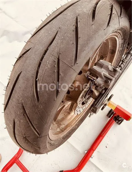 Honda CB 125 R – Vista 5