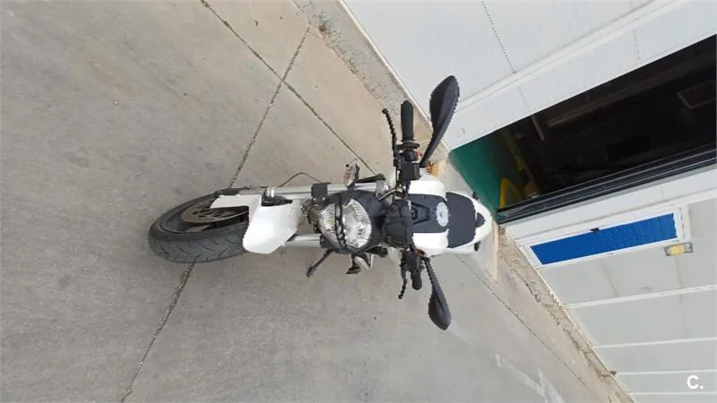 Ducati Monster 696 – Vista 2