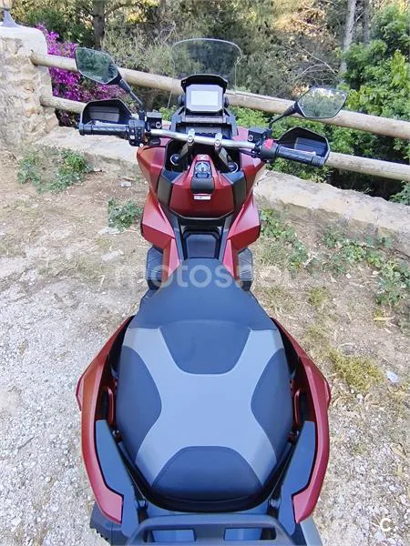 Honda ADV 350 – Vista 4