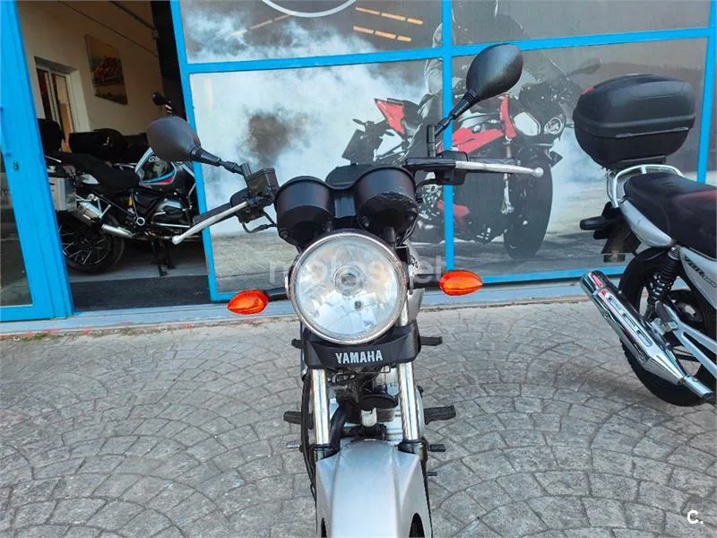 Yamaha YBR 125 – Vista 11