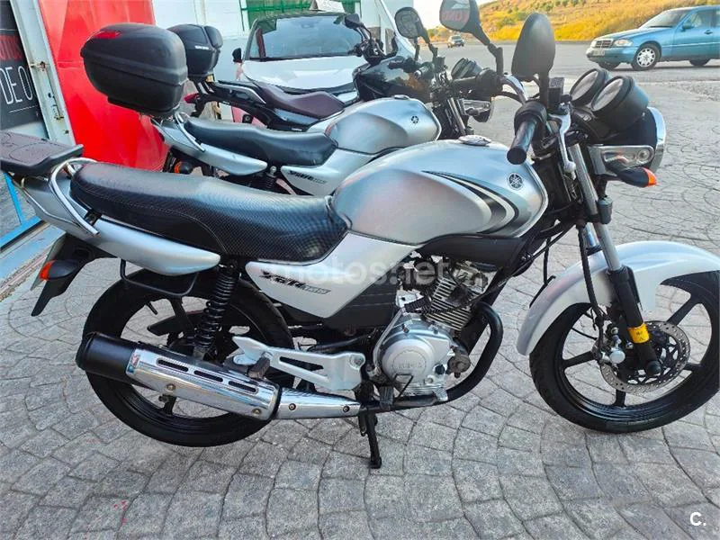 Yamaha YBR 125 – Vista 14