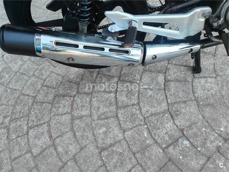 Yamaha YBR 125 – Vista 15