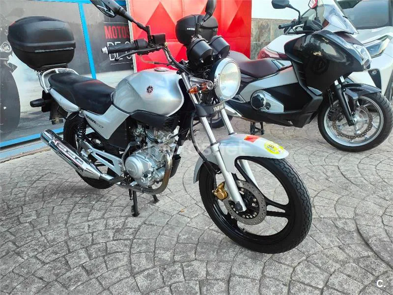 Yamaha YBR 125 – Vista 17