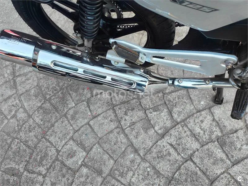 Yamaha YBR 125 – Vista 4