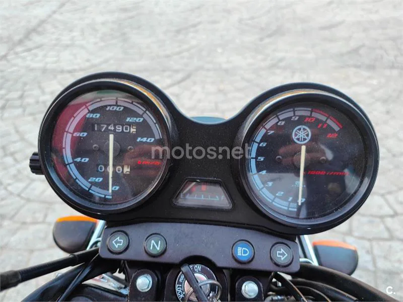 Yamaha YBR 125 – Vista 7