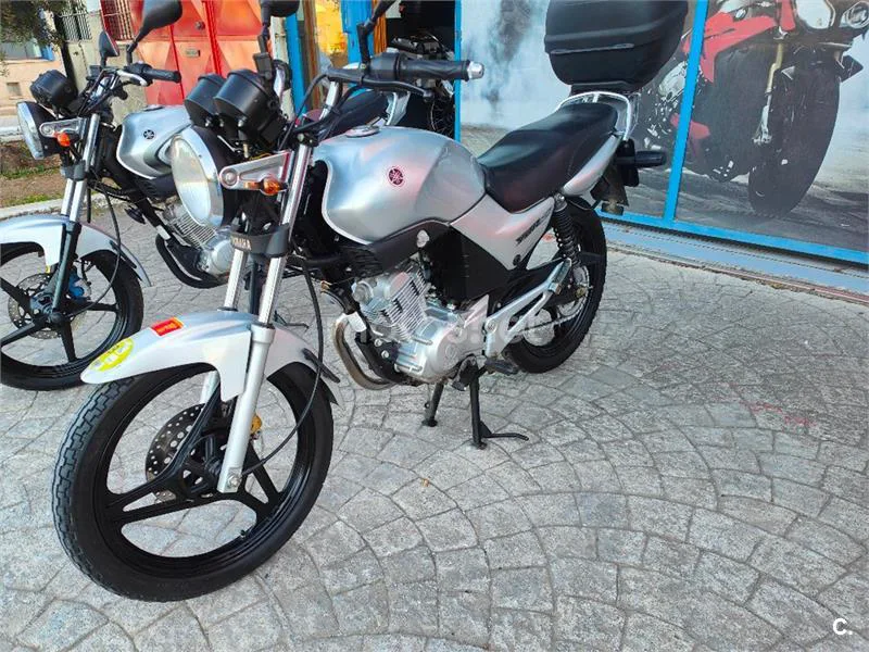 Yamaha YBR 125 – Vista 8
