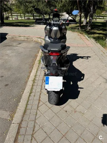 Honda X-ADV – Vista 3