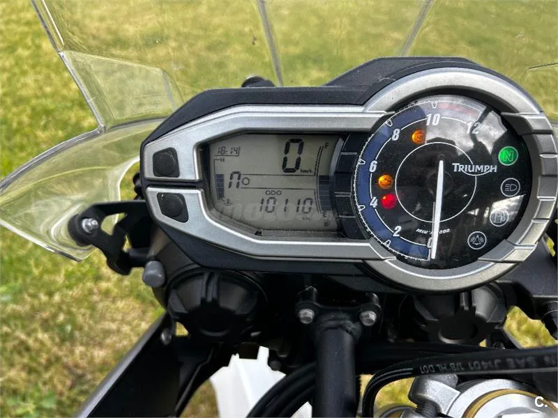 Triumph Tiger 800 – Vista 2
