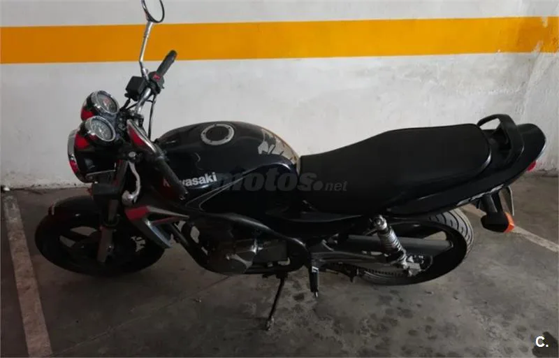 Kawasaki ER 5 – Vista 9