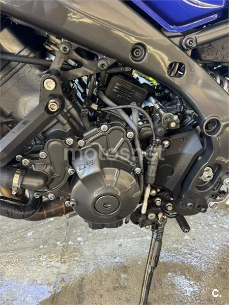 Yamaha MT-09 – Vista 5