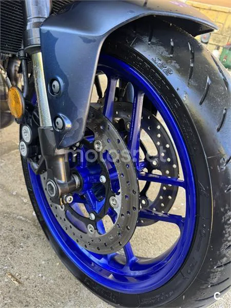 Yamaha MT-09 – Vista 7