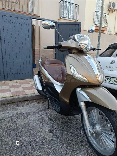 Piaggio Beverly 300 – Vista 5