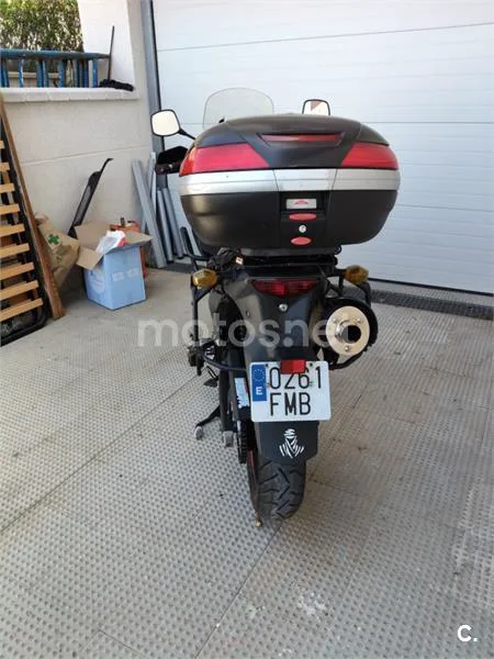 Suzuki V-Strom 650 – Vista 4
