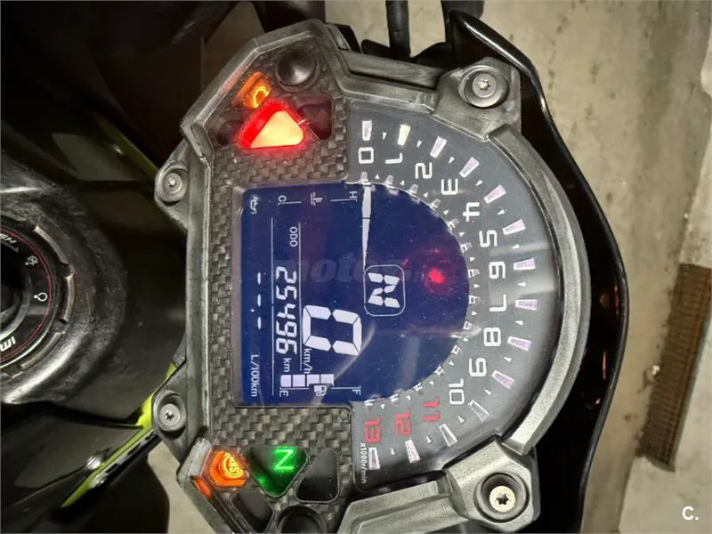 Kawasaki Z 900 – Vista 4
