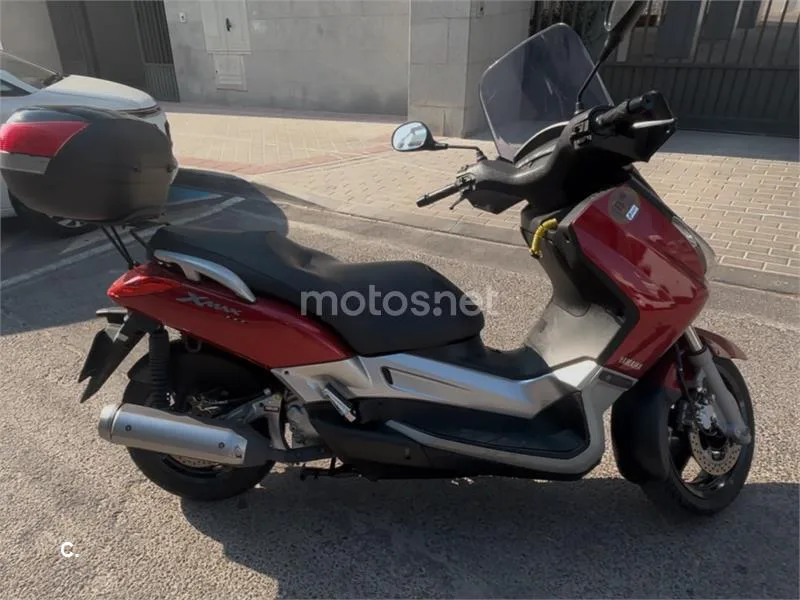 Yamaha XMAX 250 - Vista 4