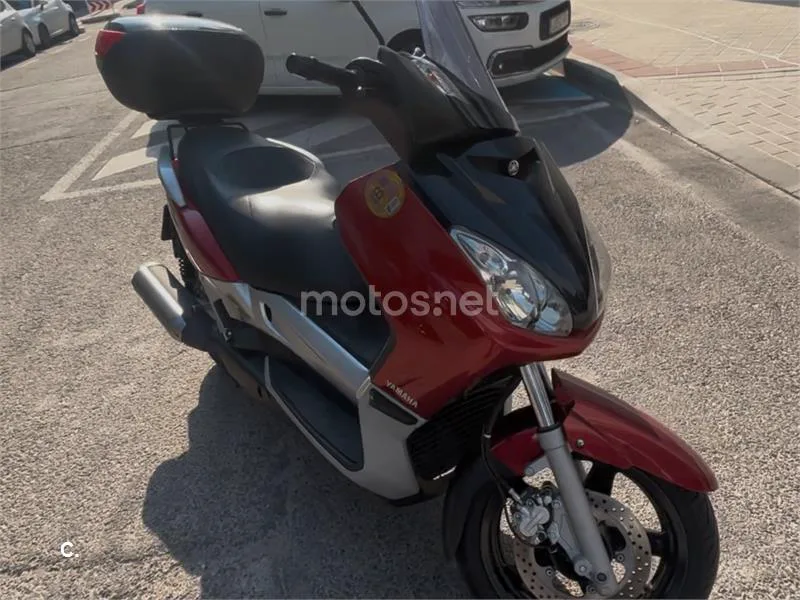 Yamaha XMAX 250 - Vista 5