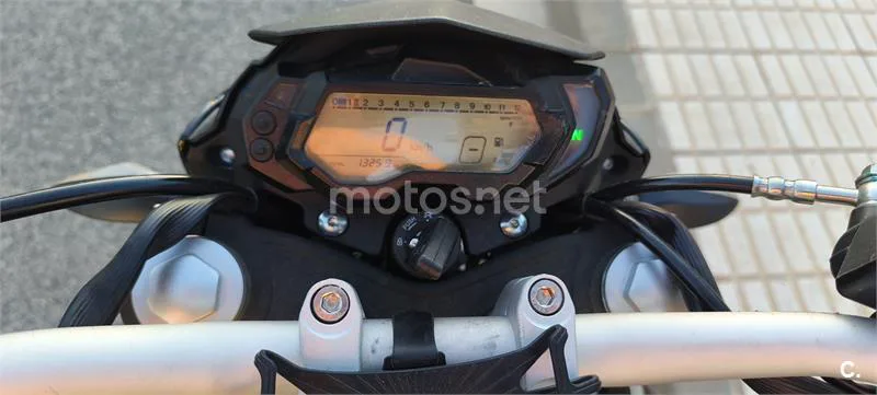 Benelli BN 125 – Vista 6