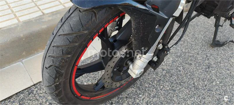 Benelli BN 125 – Vista 7