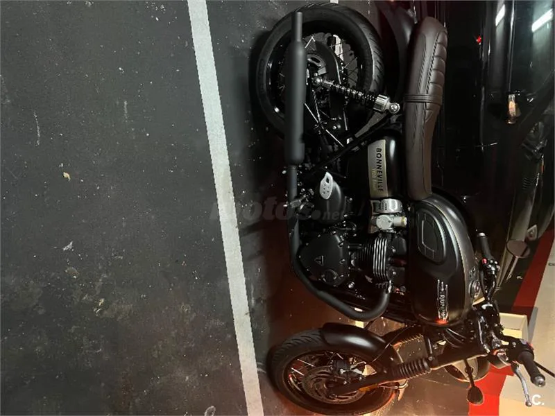 Triumph Bonneville T120 – Vista 2