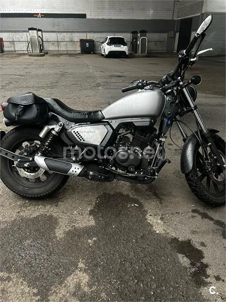 Keeway K-Light 125 – Vista 13