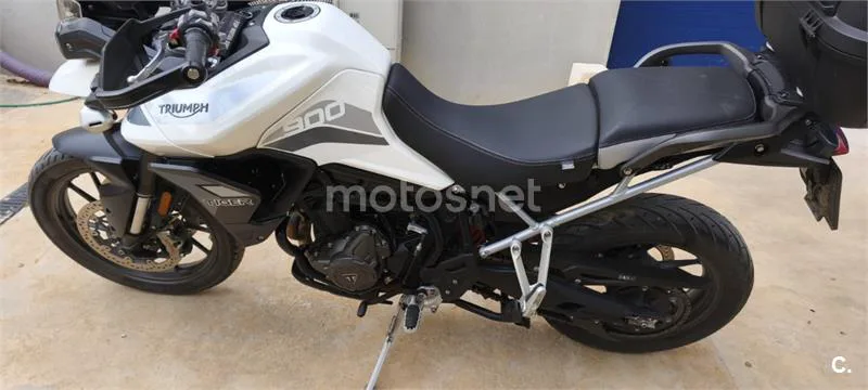 Triumph Tiger 900 – Vista 2