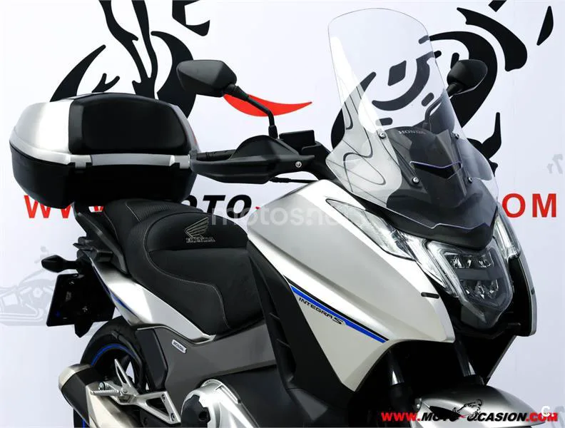 Honda Integra 750 S – Vista 4