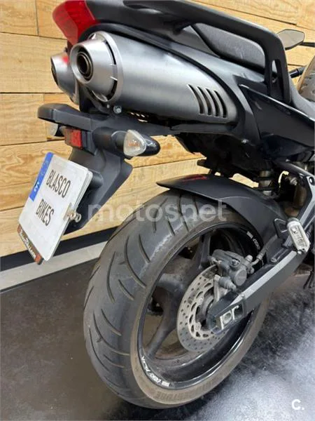 Yamaha FZ6 Fazer S2 – Vista 16