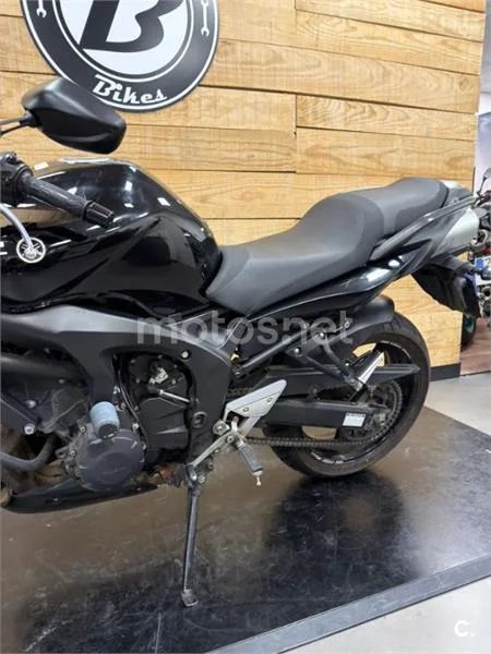Yamaha FZ6 Fazer S2 – Vista 21