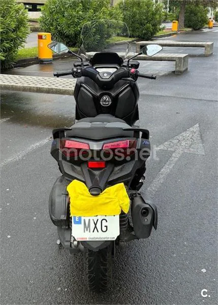 Yamaha XMAX 300 – Vista 4