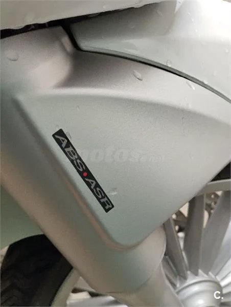Piaggio Beverly 300 – Vista 12