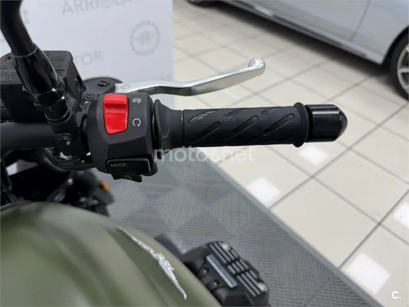 Moto Guzzi V7 III – Vista 12