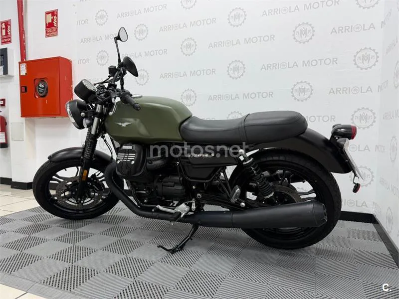 Moto Guzzi V7 III – Vista 3