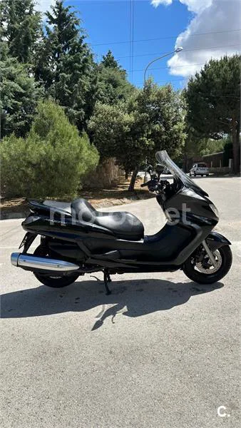 Yamaha YP Majesty 400 – Vista 3